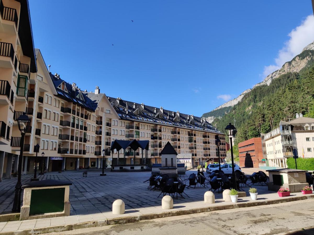 Apartamento VUT Leo Pixel Canfranc Estación Exterior foto